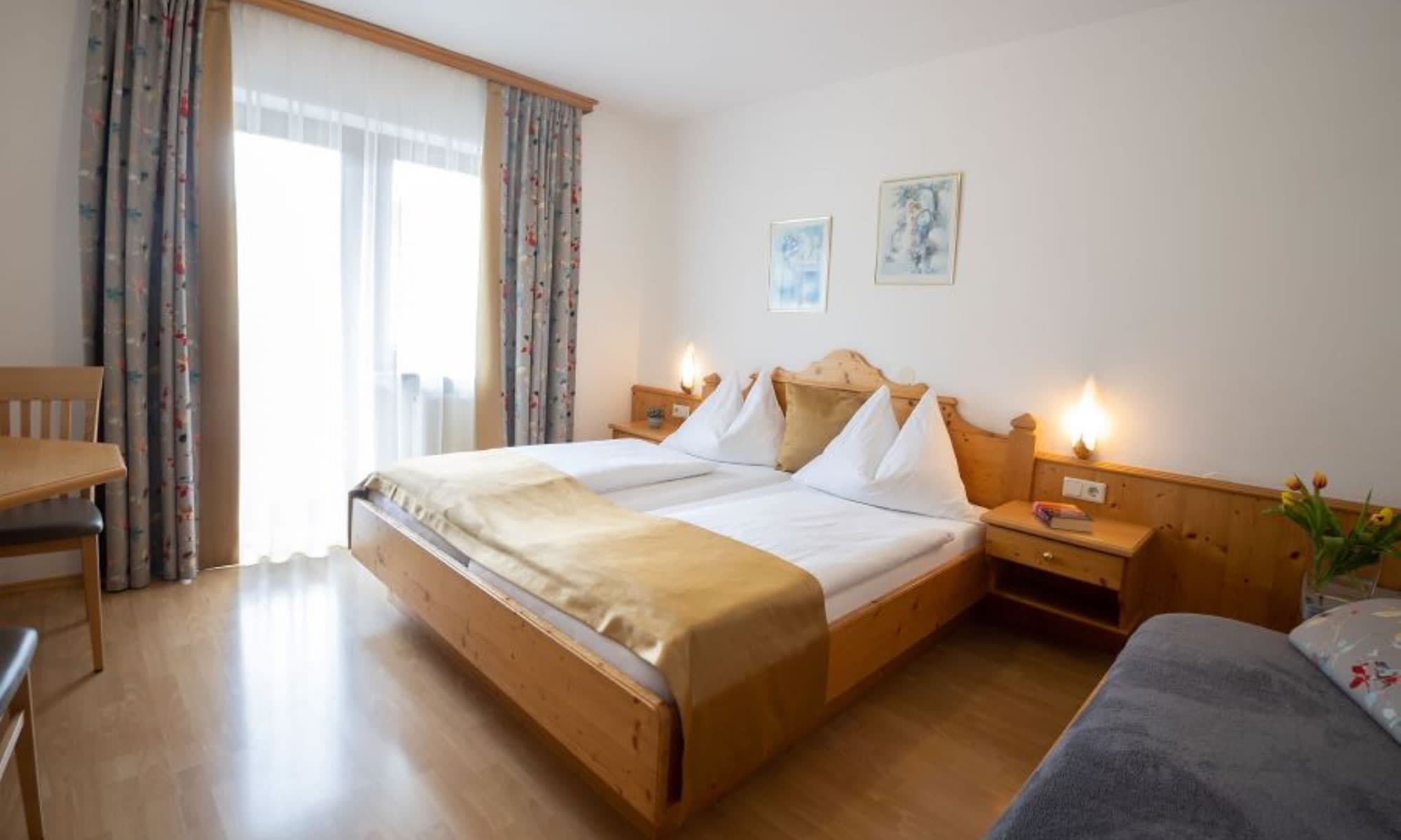 Cozy double rooms with breakfast