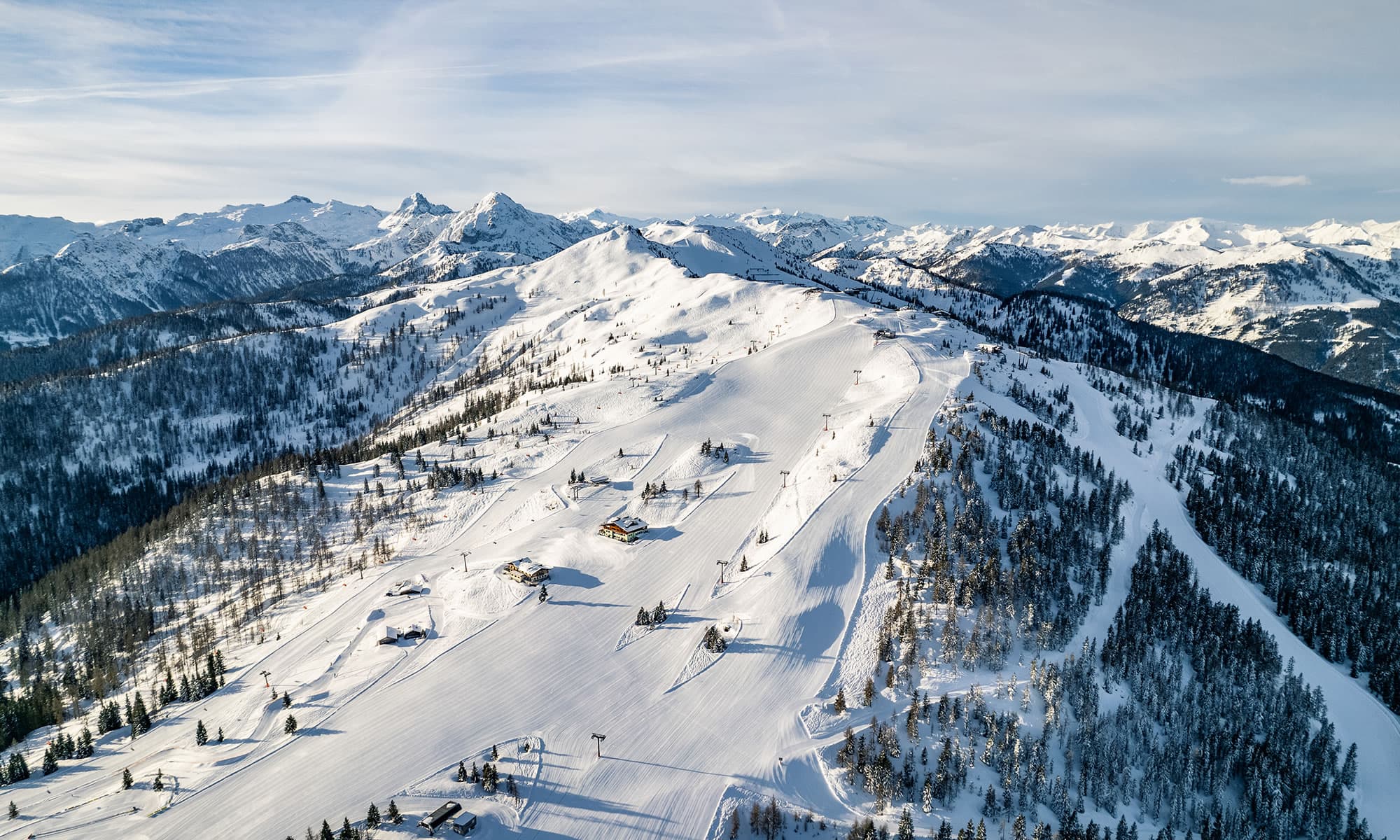 Prachtwetter beim Skigebiet Snow Space Salzburg in Flachau