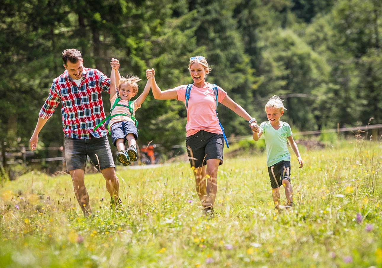 Fun with family during summer vacation in Flachau